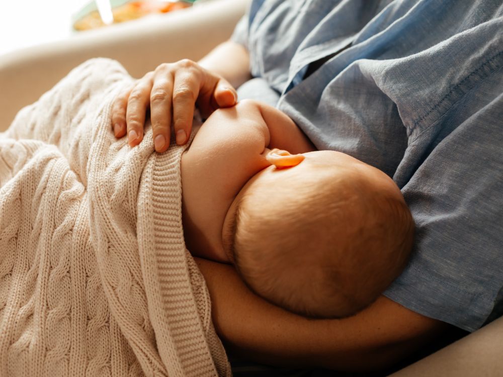 Como saber se o bebê está saciado?